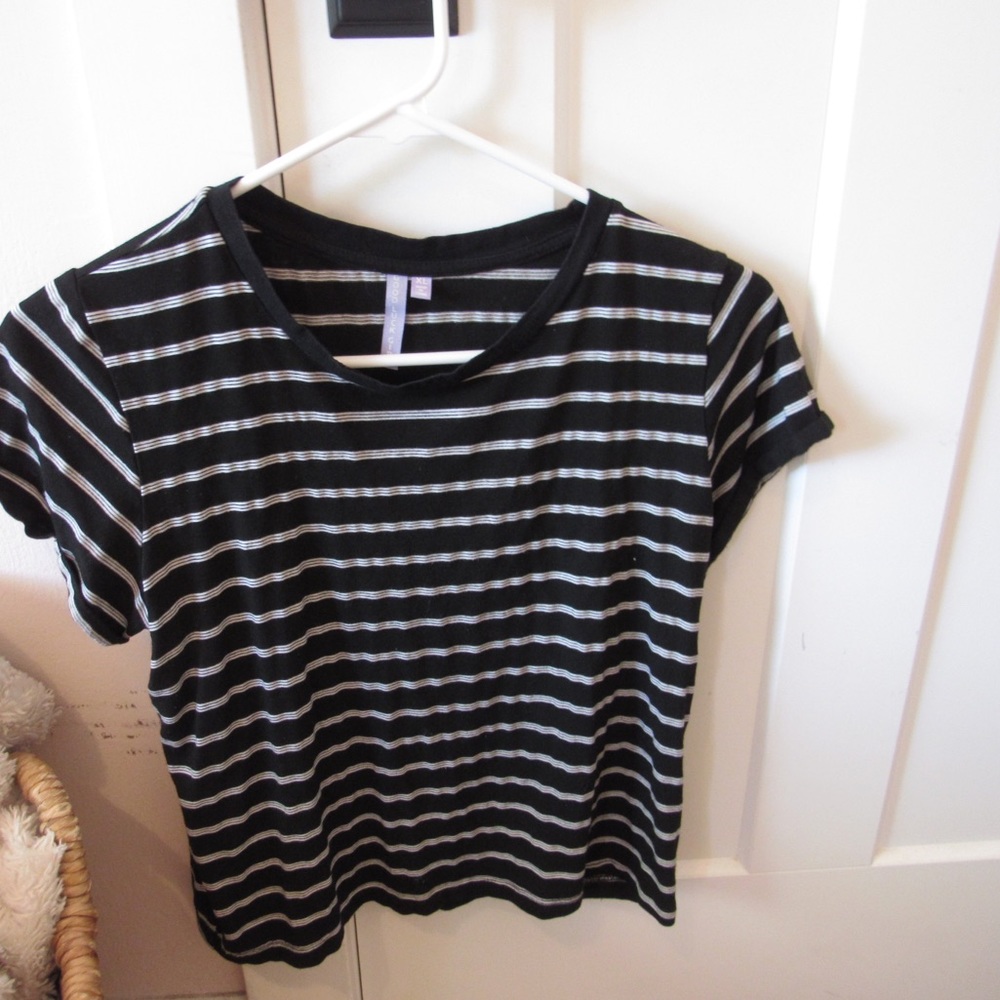 Black and white striped tee
